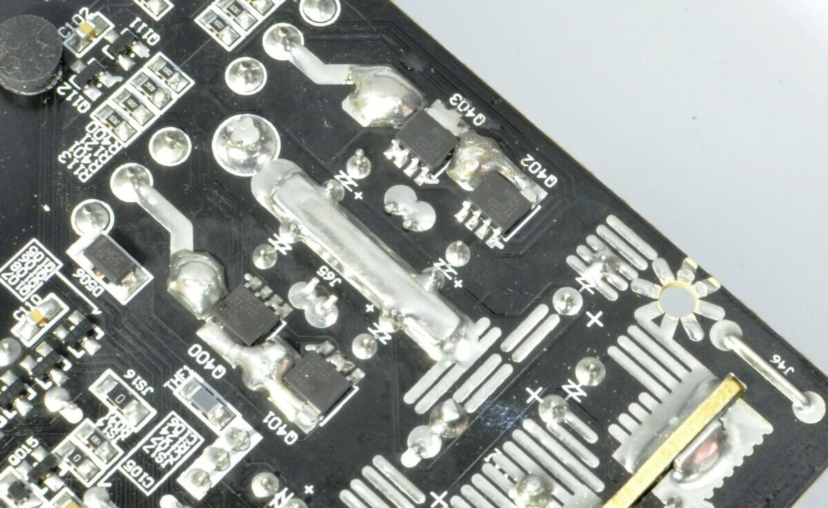 EVGA 550 B5 - 80+ BRONZE 550W - Fully Modular EVGA 550 B5 - 80+ BRONZE 550W - Fully Modular