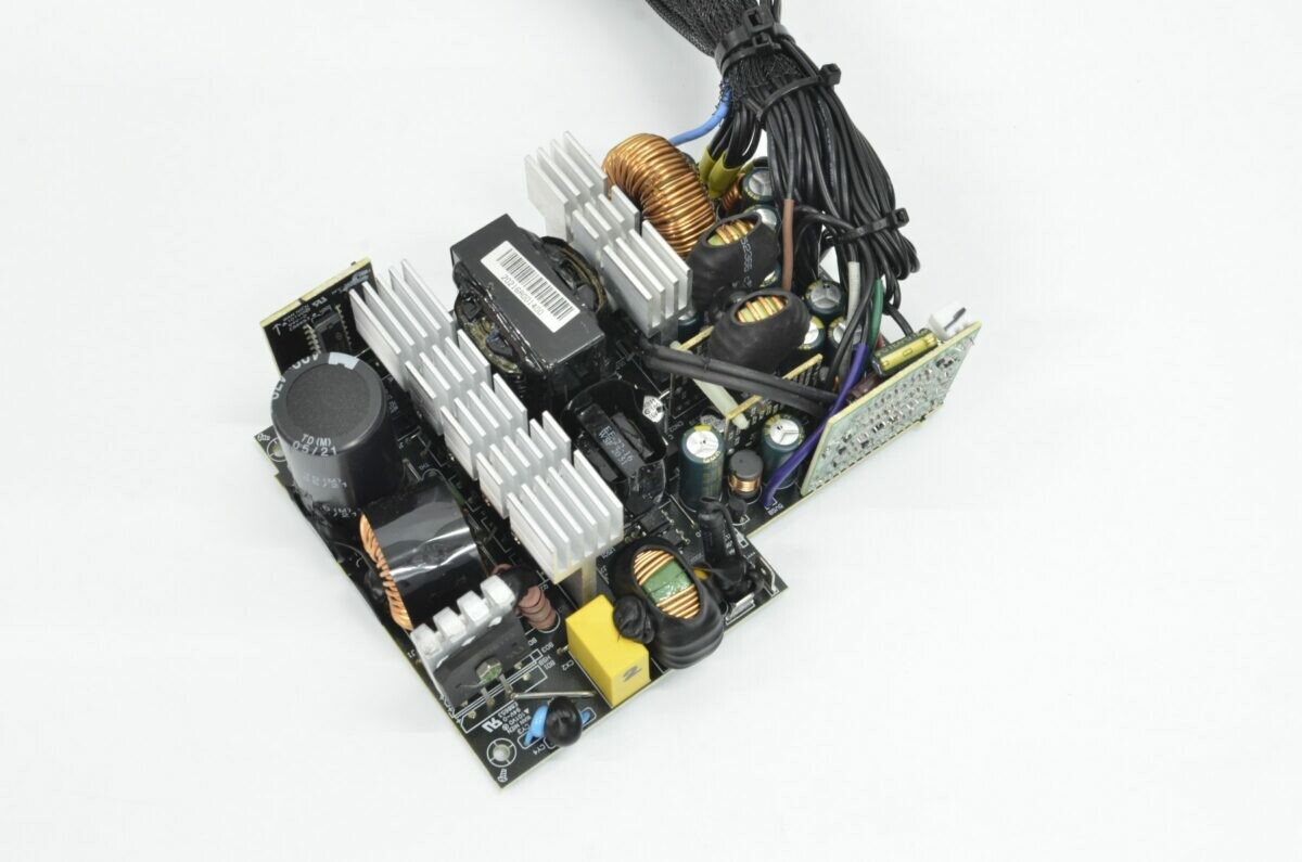 EVGA 600 BR - 80+ BRONZE 600W - Hard Line EVGA 600 BR - 80+ BRONZE 600W - Hard Line