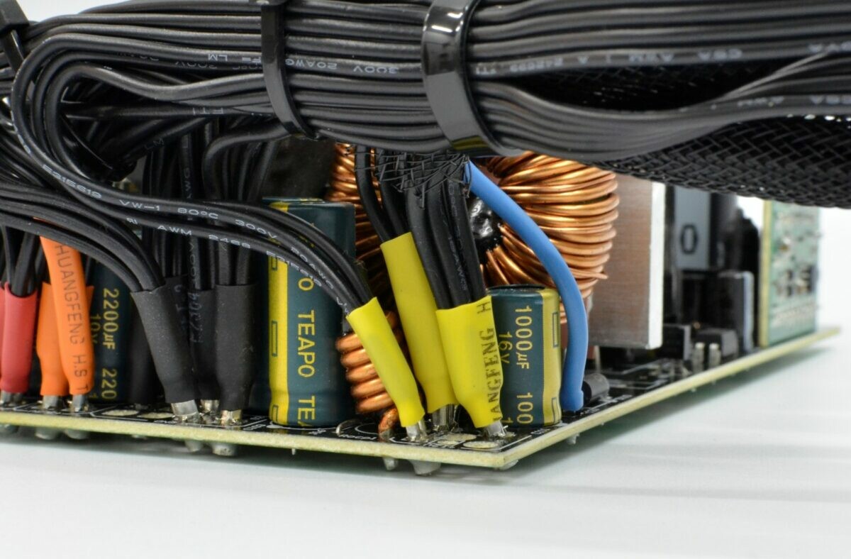 EVGA 600 BR - 80+ BRONZE 600W - Hard Line EVGA 600 BR - 80+ BRONZE 600W - Hard Line