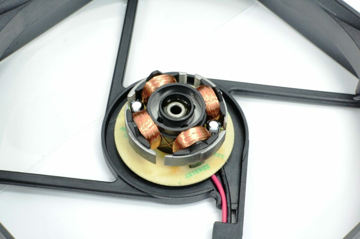 EVGA 600 BR - 80+ BRONZE 600W - Hard Line EVGA 600 BR - 80+ BRONZE 600W - Hard Line