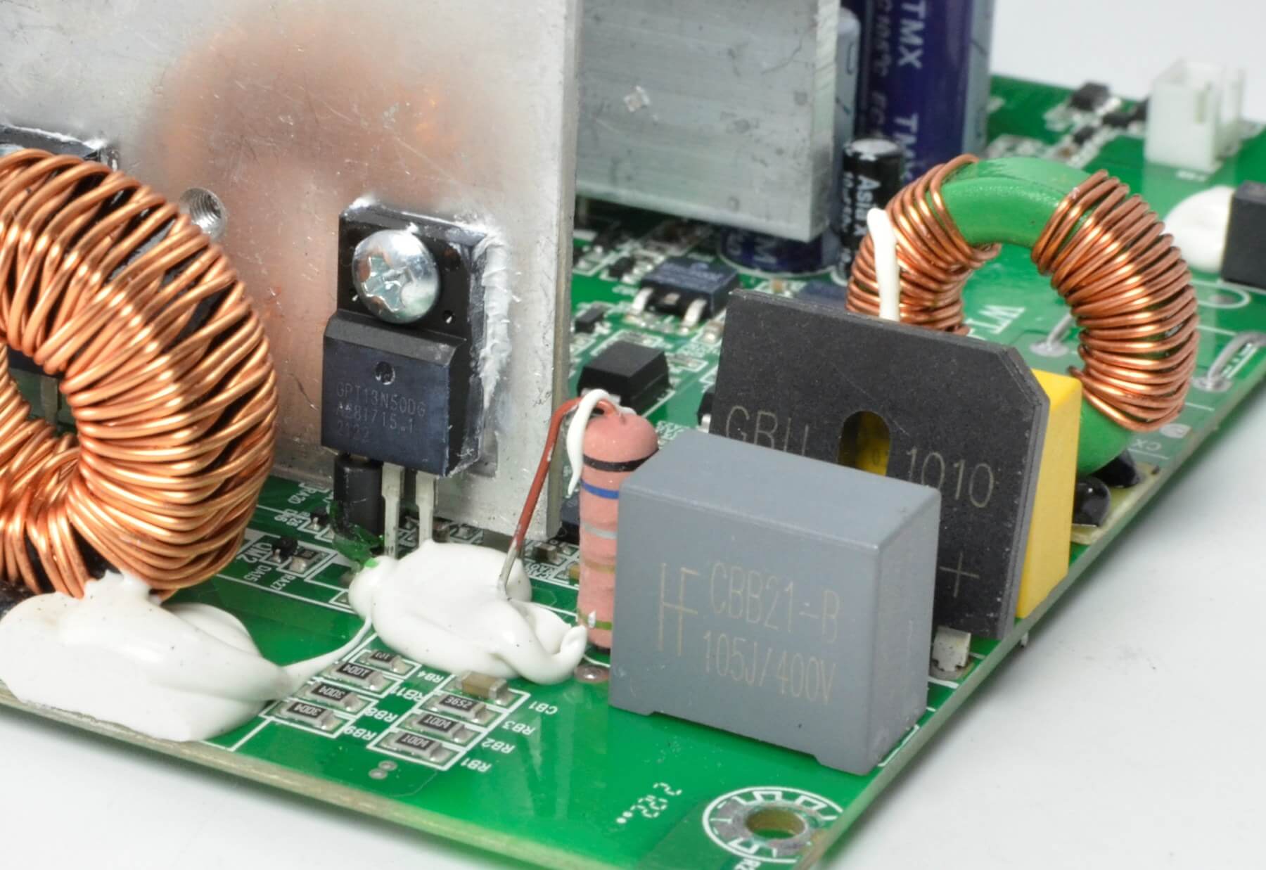 Infinity ECO 550W Single Rail – True Power Features 16 Infinity ECO 550W Single Rail – True Power