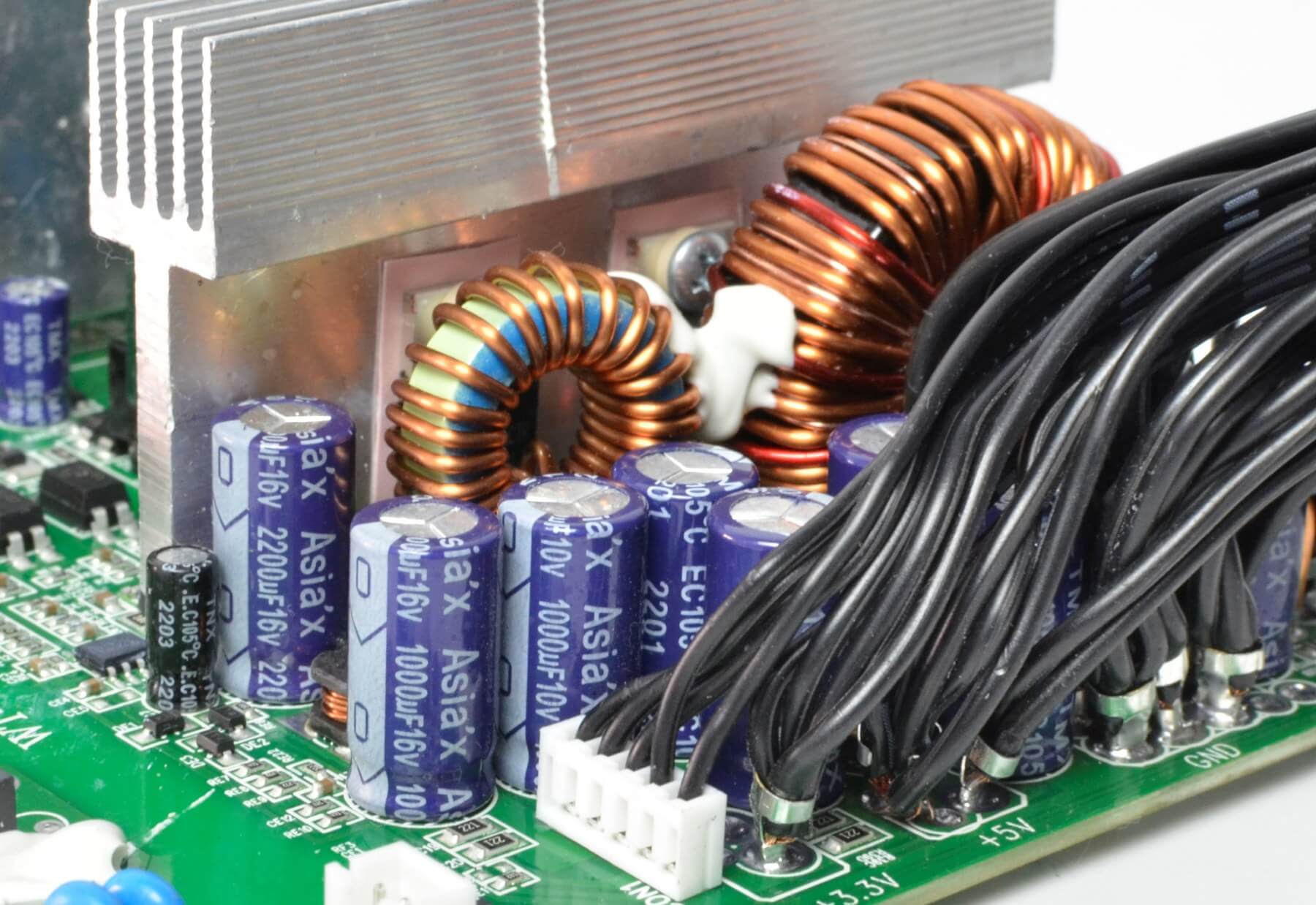 Infinity ECO 550W Single Rail – True Power Features 22 Infinity ECO 550W Single Rail – True Power