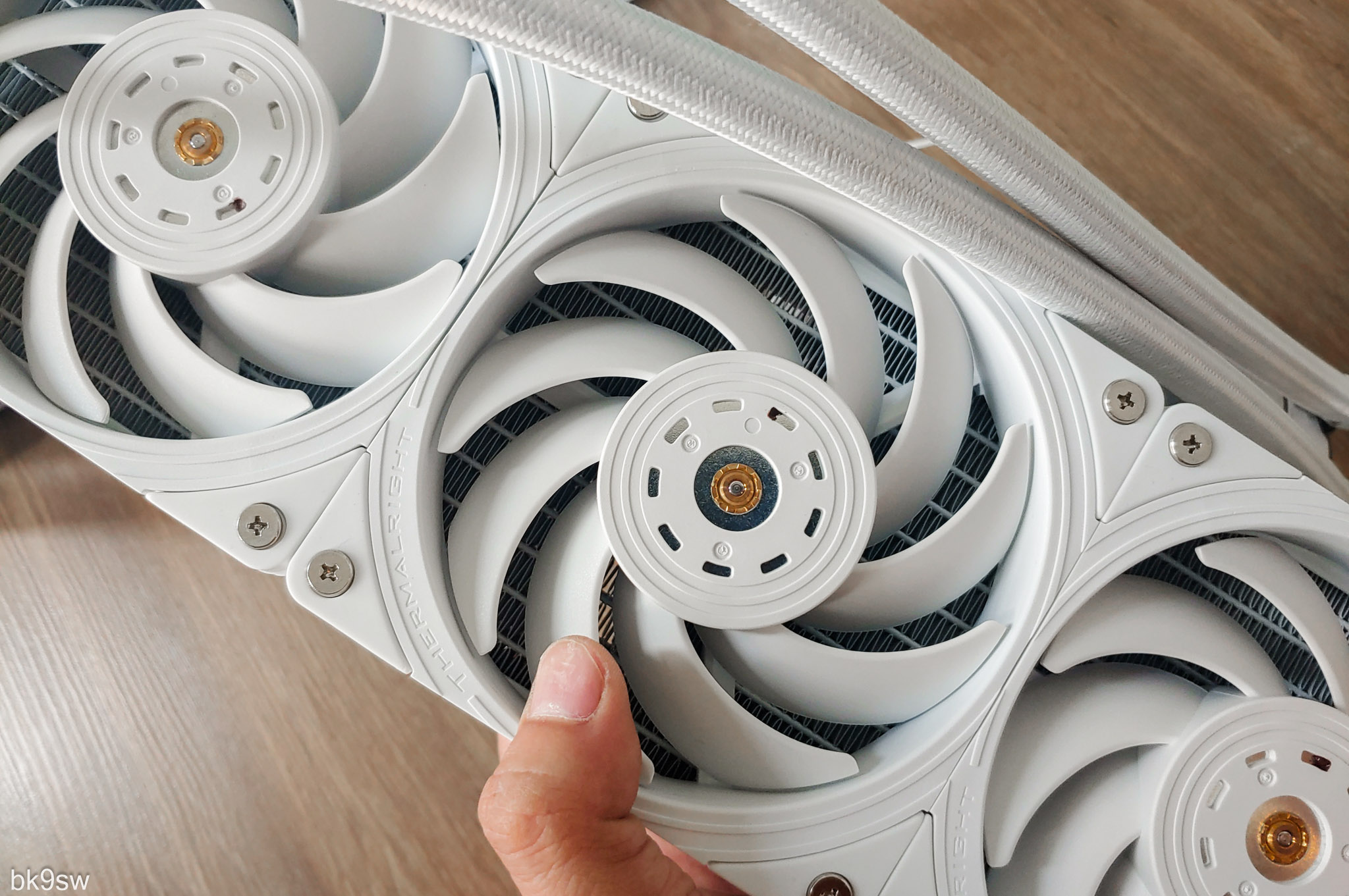 Thermalright Frozen Magic 360 Scenic Snow White - AIO CPU Cooler Thermalright Frozen Magic 360 Scenic Snow White - AIO CPU Cooler