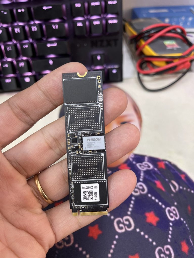 SSTC HAMMERHEAD E21 512GB - PCIe 4.0 x4 NVMe M.2 SSTC HAMMERHEAD E21 512GB - PCIe 4.0 x4 NVMe M.2