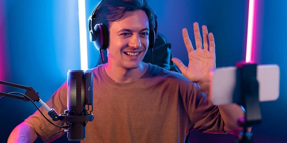 BOYA K3 - USB Microphone (USB-C | Chip DSP khử ồn | 5V | Có lỗ cắm tai nghe 3.5mm | Đèn RGB)